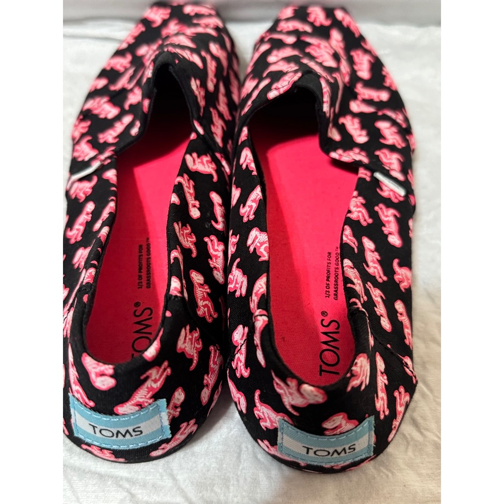 TOMS Women 7.5 Alpargata Black Pink Dinosaur Skeleton Canvas Slip On Flats - Picture 5 of 6